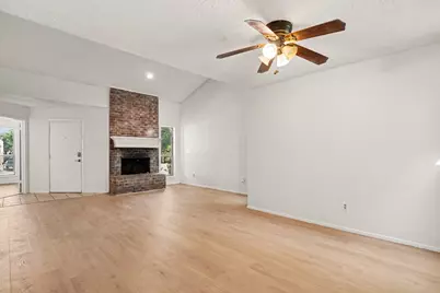2700 Meadow Park Drive, Bedford, TX 76021 - Photo 9