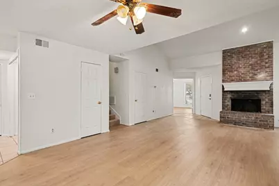 2700 Meadow Park Drive, Bedford, TX 76021 - Photo 11