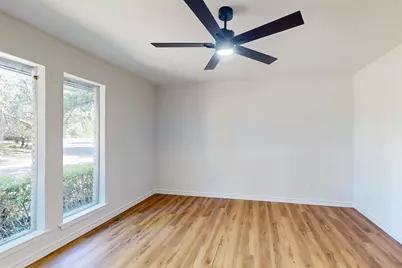 6851 Shorecrest Court, Fort Worth, TX 76132 - Photo 5