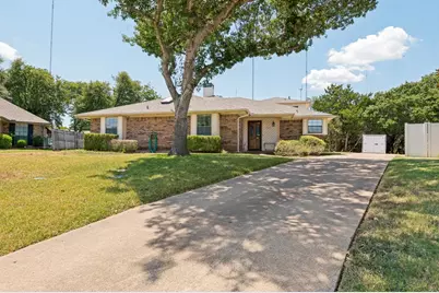 411 Bradshaw Street, Cedar Hill, TX 75104 - Photo 1