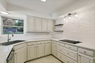 4036 Los Robles Dr, Plano, TX 75074 - Photo 9