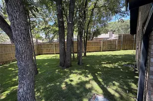 2200 Sand Creek Ct, Arlington, TX 76006 - Photo 17