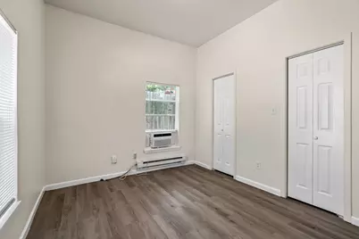 2406 Ross Avenue, Fort Worth, TX 76164 - Photo 9