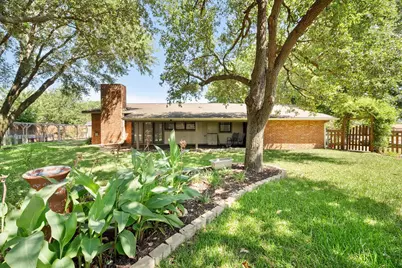7520 Weatherwood Court, Fort Worth, TX 76133 - Photo 31
