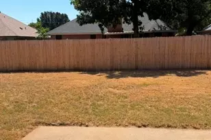 1511 Sunflower Ln, Granbury, TX 76048 - Photo 13