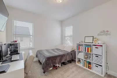 12977 Wymeth Drive, Farmers Branch, TX 75234 - Photo 11