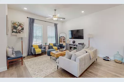 12977 Wymeth Drive, Farmers Branch, TX 75234 - Photo 3