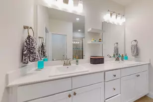 12977 Wymeth Dr, Farmers Branch, TX 75234 - Photo 25