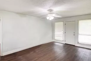 5413 Wedgwood Dr, Fort Worth, TX 76133 - Photo 5