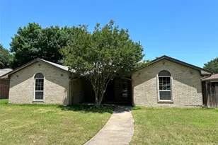 823 Madrid Dr, Duncanville, TX 75116 - Photo 1