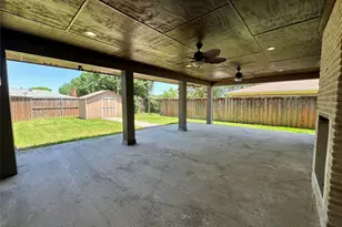 823 Madrid Dr, Duncanville, TX 75116 - Photo 25