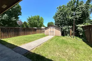 823 Madrid Dr, Duncanville, TX 75116 - Photo 29