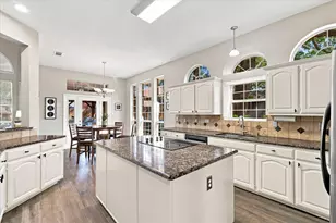 2921 Oak Bend Ct, Flower Mound, TX 75028 - Photo 13