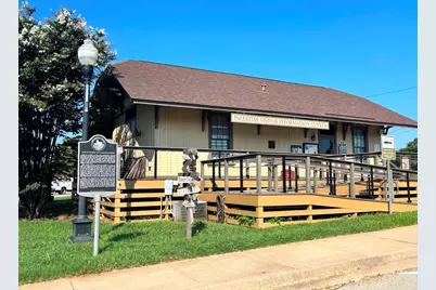 401 W Carolina Street, Palestine, TX 75803 - Photo 27