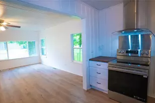 401 W Carolina St, Palestine, TX 75803 - Photo 9