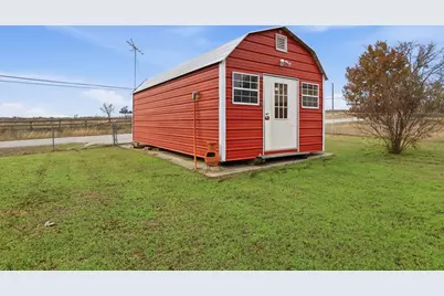 1813 Arkansas Street, Gainesville, TX 76240 - Photo 23