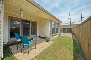 16406 Lauder Ln, Dallas, TX 75248 - Photo 23