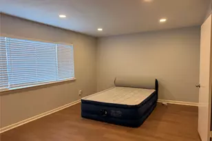 10650 Steppington Dr, Dallas, TX 75230 - Photo 11