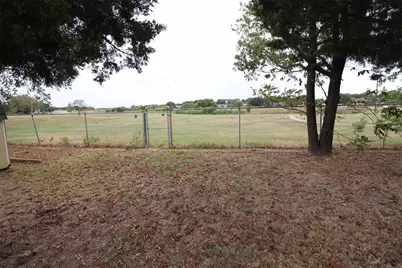 2002 Victoria Road, Carrollton, TX 75007 - Photo 11
