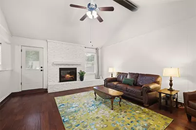 5710 Valley Ridge Court, Arlington, TX 76017 - Photo 3