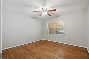 3202 S Country Club Rd, Garland, TX 75043 - Photo 23