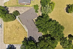 3202 S Country Club Rd, Garland, TX 75043 - Photo 39