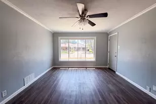 1012 Turner St, Cleburne, TX 76033 - Photo 3