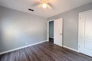 1012 Turner St, Cleburne, TX 76033 - Photo 15