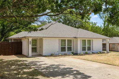 2501 Windy Pine Lane, Arlington, TX 76015 - Photo 1