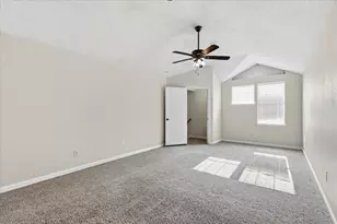2909 Menlo Park Ln, Carrollton, TX 75007 - Photo 17