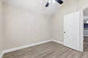 2909 Menlo Park Ln, Carrollton, TX 75007 - Photo 21