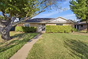 2602 College Park Dr, Rowlett, TX 75088 - Photo 1