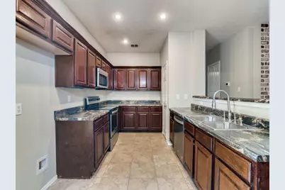 10618 Lansdowne Lane, Rowlett, TX 75089 - Photo 11