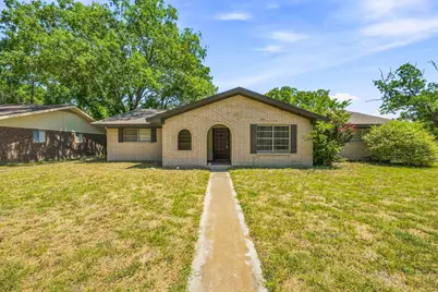905 Meadowlark Lane, Stephenville, TX 76401 - Photo 1