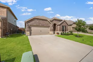 10408 Bluestone Ln, Aubrey, TX 76227 - Photo 3