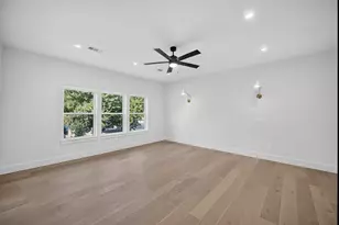 413 Graham Ave, Dallas, TX 75223 - Photo 17