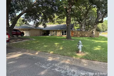 3900 Lynbrook Lane, Arlington, TX 76015 - Photo 1