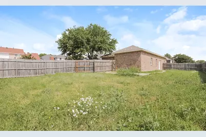 1633 Mockingbird Lane, DeSoto, TX 75115 - Photo 15