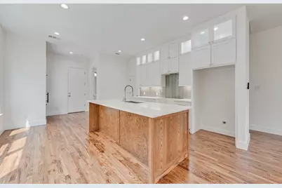 2410 Boyd Street, Dallas, TX 75224 - Photo 11