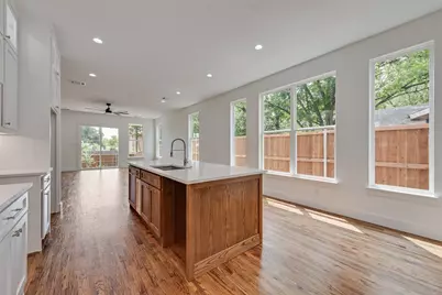 2410 Boyd Street, Dallas, TX 75224 - Photo 9