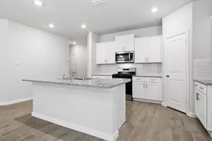 908 Parkview Dr, Cleburne, TX 76031 - Photo 3