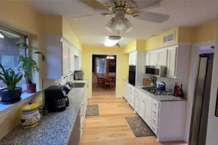 1210 Vicksburg Dr, Garland, TX 75041 - Photo 9