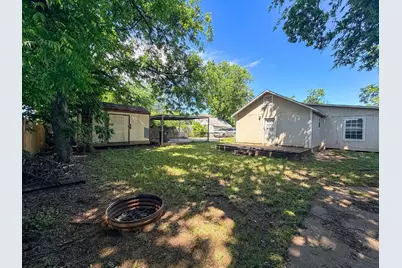 1705 N Robinson Street, Cleburne, TX 76031 - Photo 15