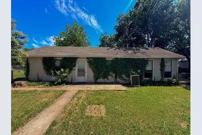 1705 N Robinson Street, Cleburne, TX 76031 - Photo 3