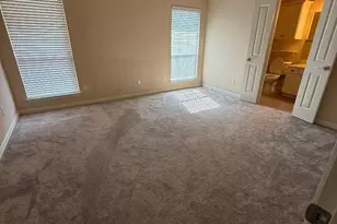 1010 Dawn Ct, Granbury, TX 76048 - Photo 3