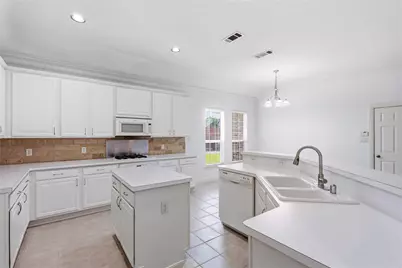 1009 Muir Woods Drive, Allen, TX 75002 - Photo 9