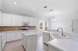 1009 Muir Woods Dr, Allen, TX 75002 - Photo 9