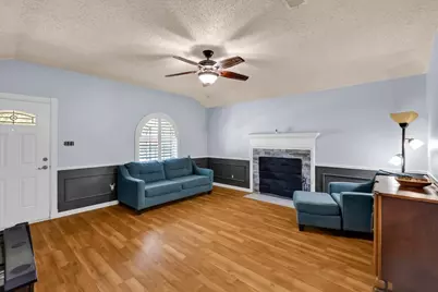 5906 Santa Fe Drive, Arlington, TX 76017 - Photo 9