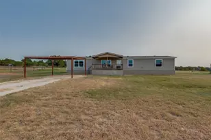 268 Deer Valley Ln, Poolville, TX 76487 - Photo 1