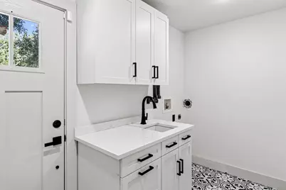 3459 Palacios Avenue, Dallas, TX 75212 - Photo 7